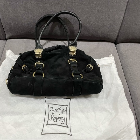 Cynthia Rowley Black Suede Bawler bag. - Picture 3 of 4